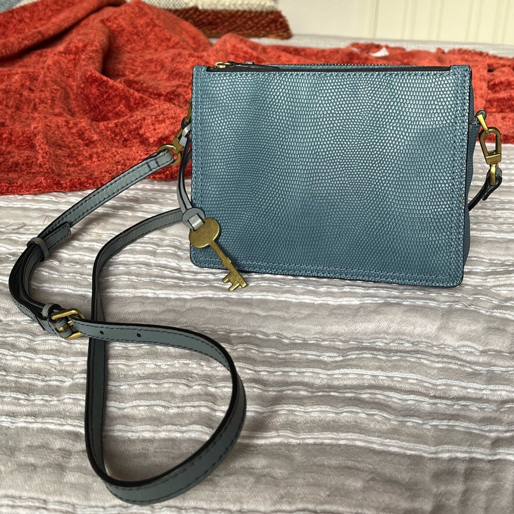 FOSSIL Steel blue rectangular crossbody bag 🦕